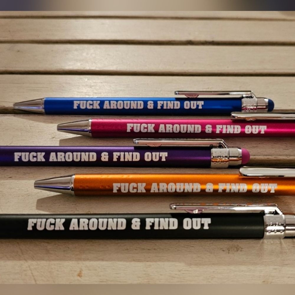 F.A.A.F.0 SASSY REFILLABLE METAL PENS WITH STYLUS NWT - Picture 3 of 3